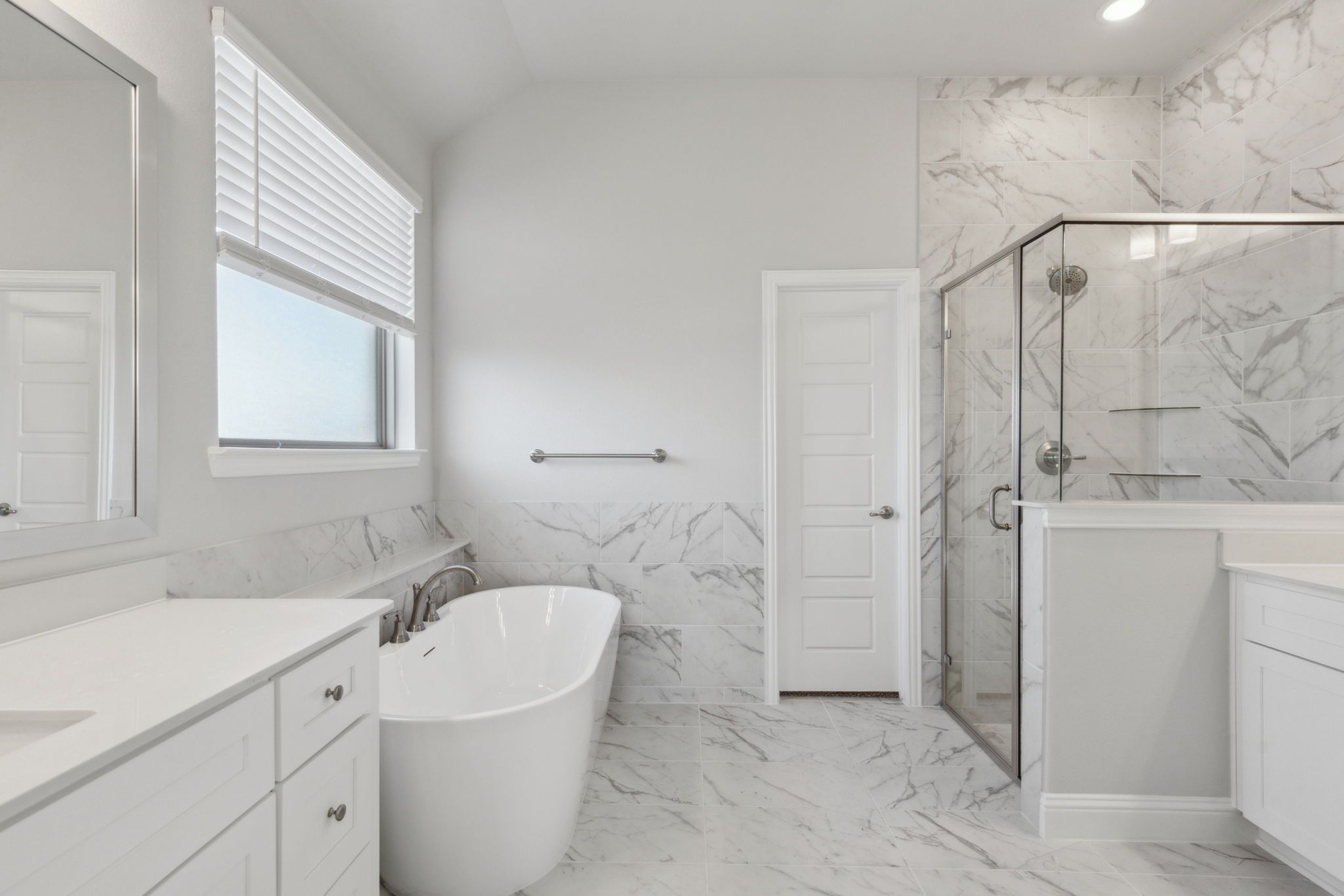 6-3806Belleview_006.jpg