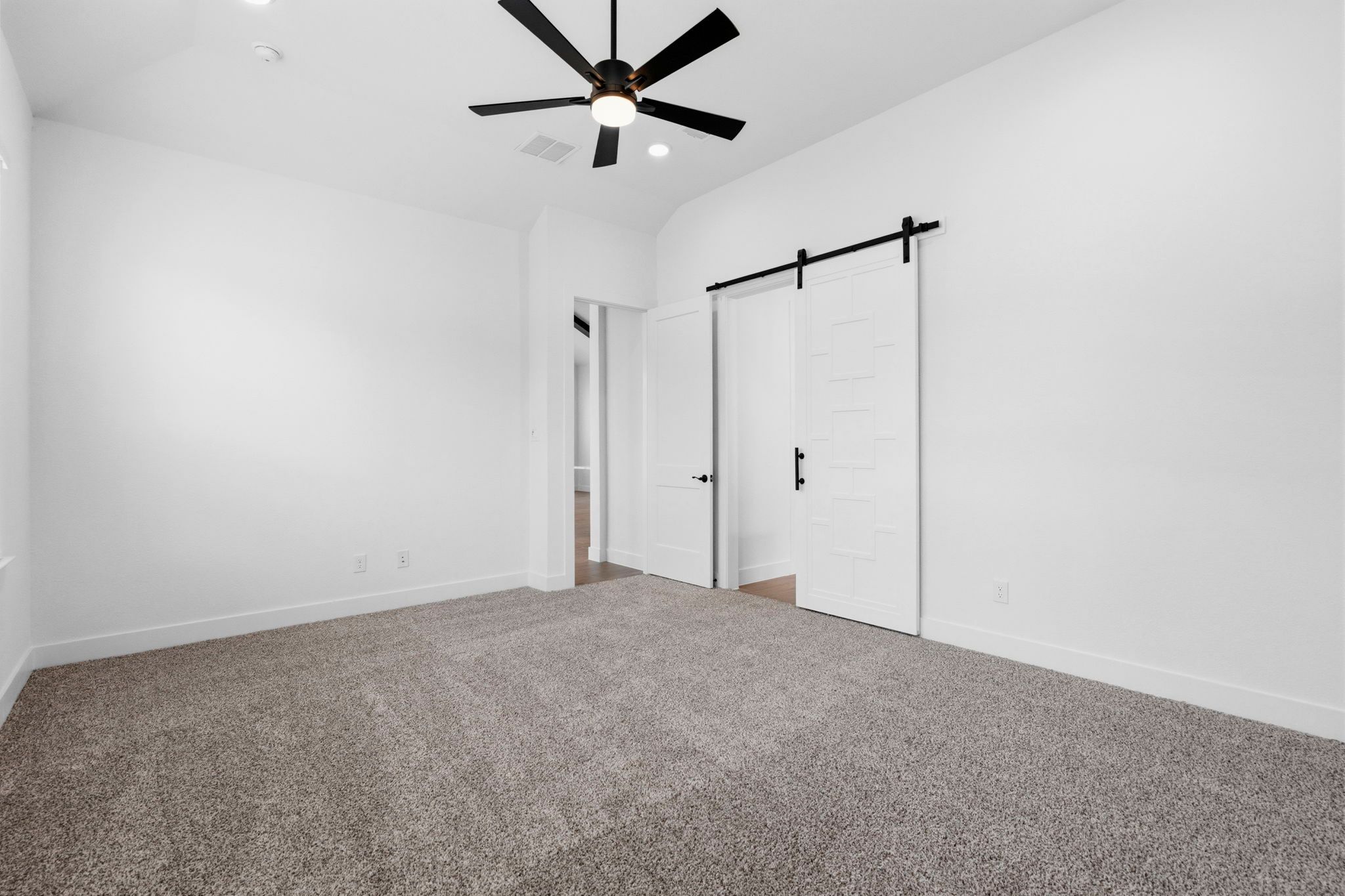 29-web-or-mls-DSC01283.jpg