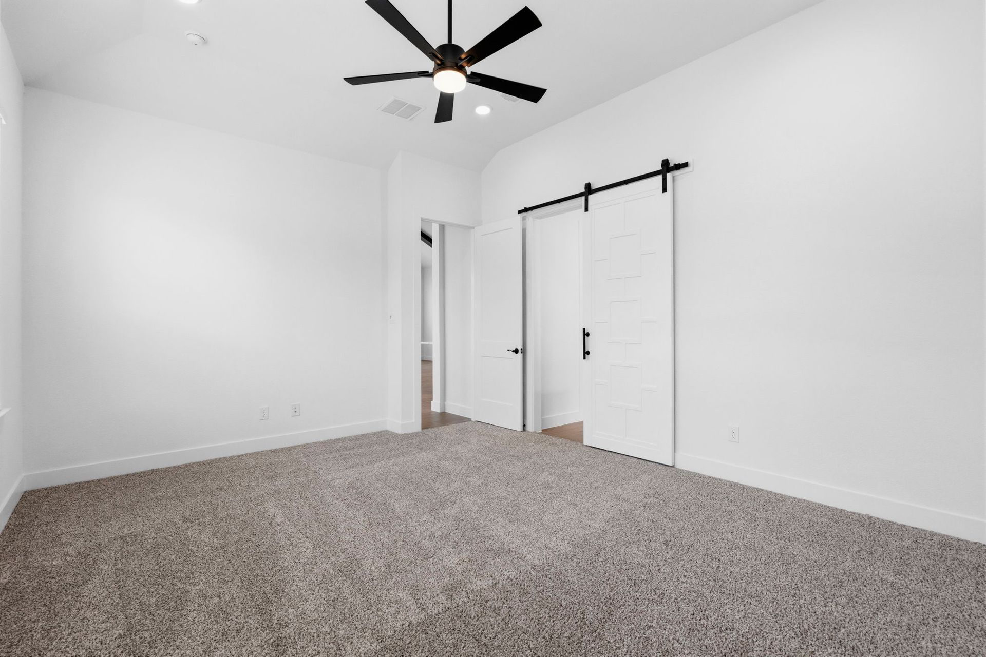 29-web-or-mls-DSC01283.jpg