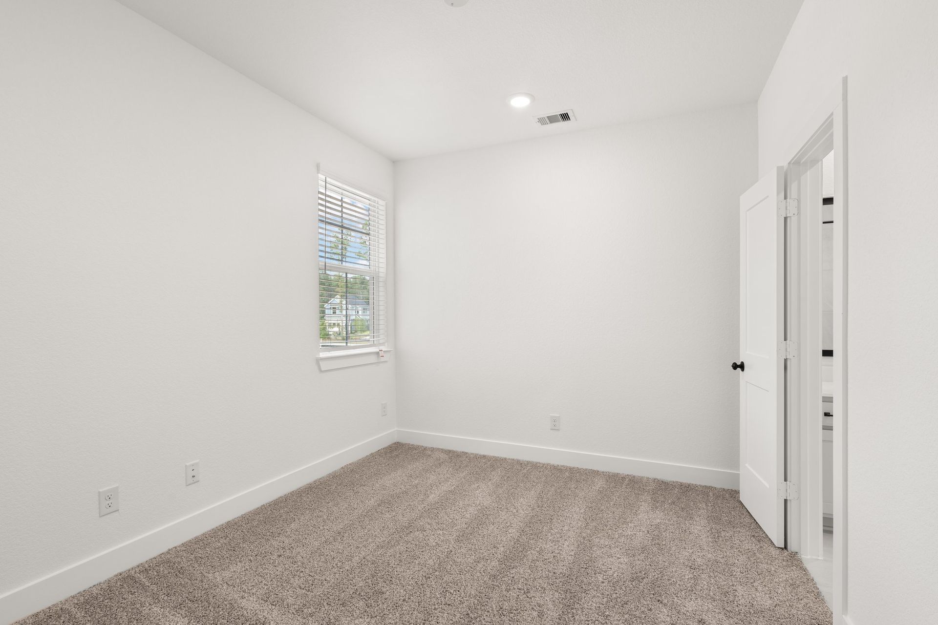 21-web-or-mls-DSC07828.jpg