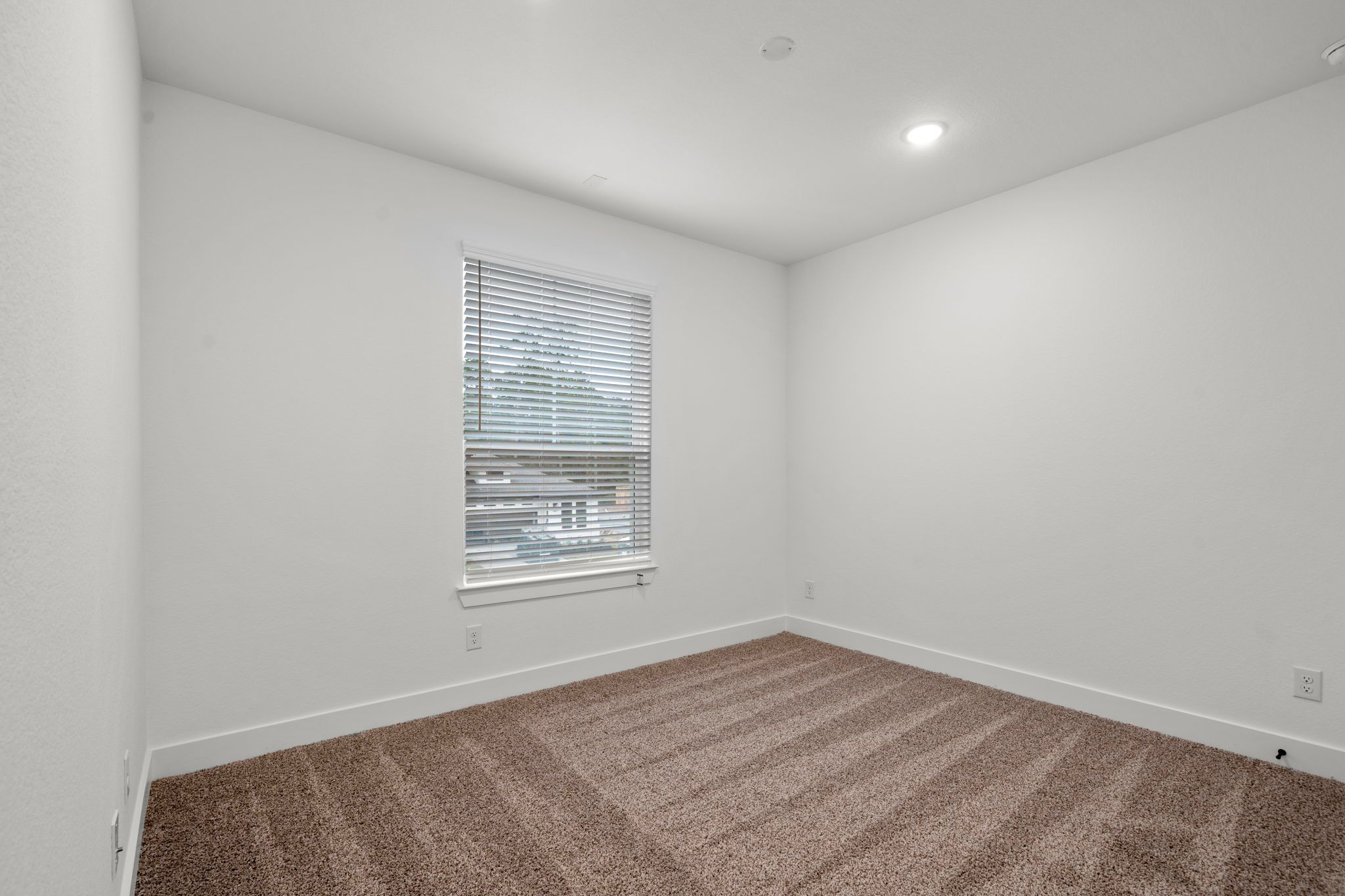 34-web-or-mls-DXG02551-3.jpg