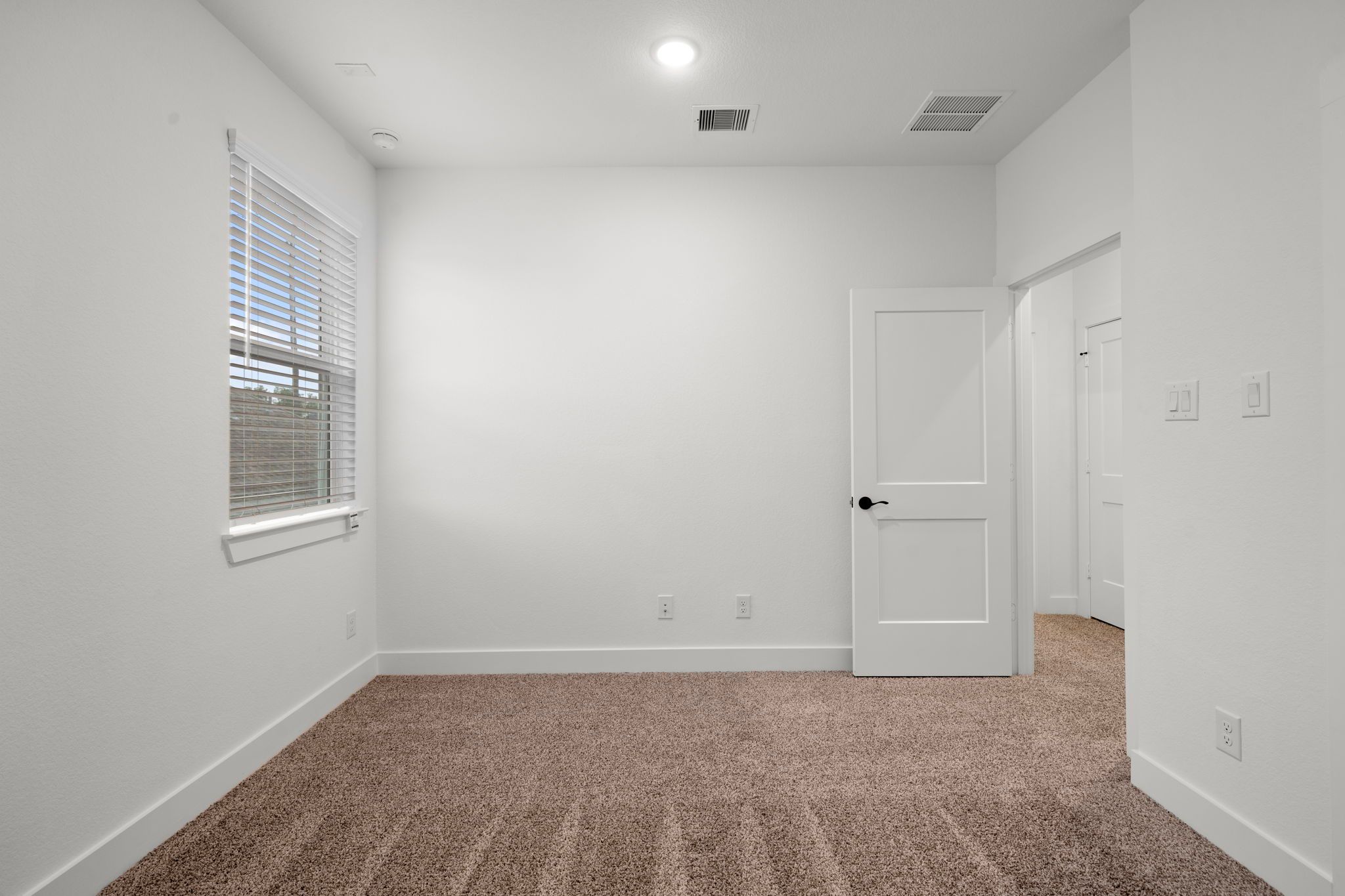 38-web-or-mls-DXG02571-3.jpg