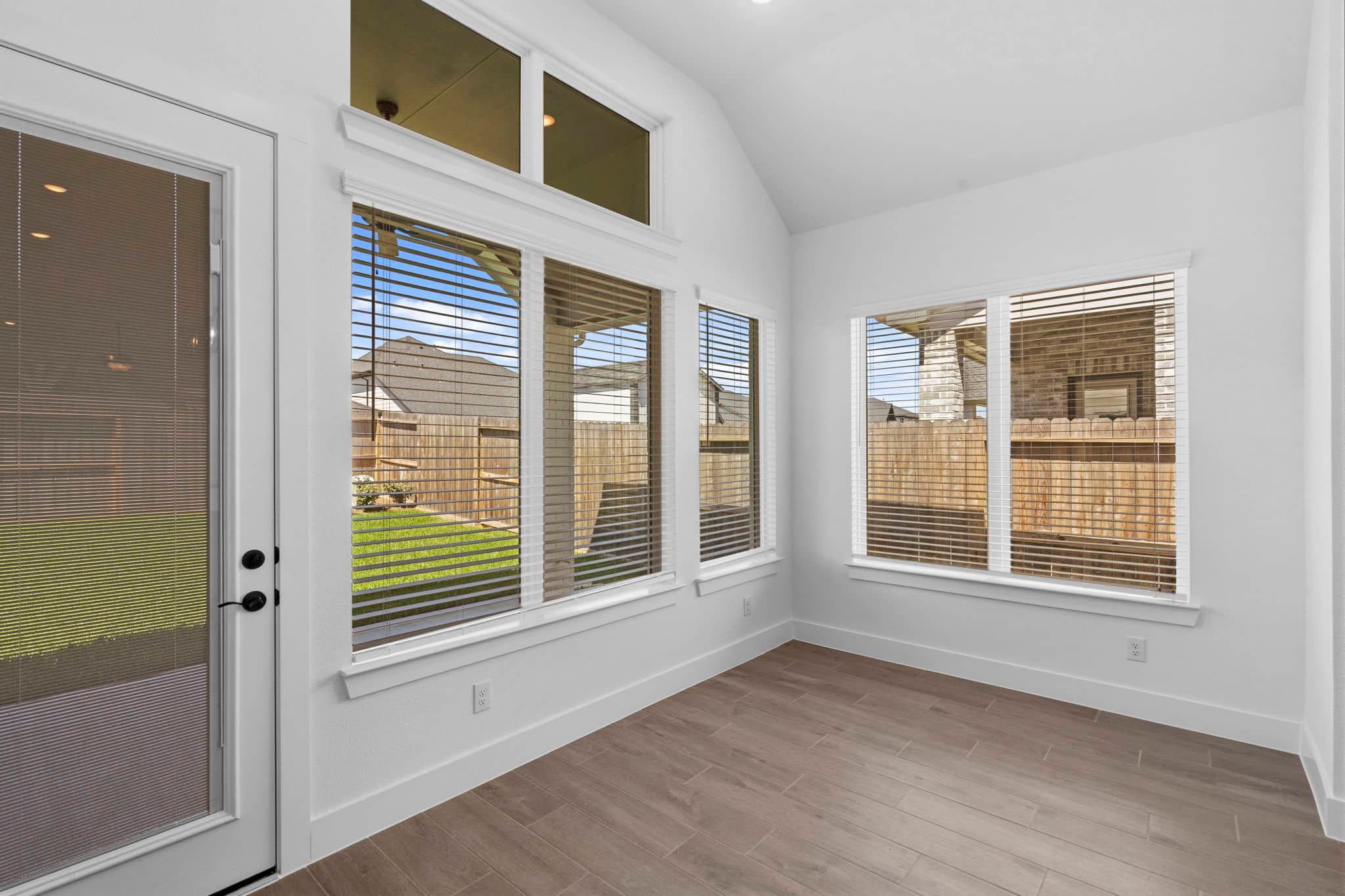 23-web-or-mls-DSC05702.jpg