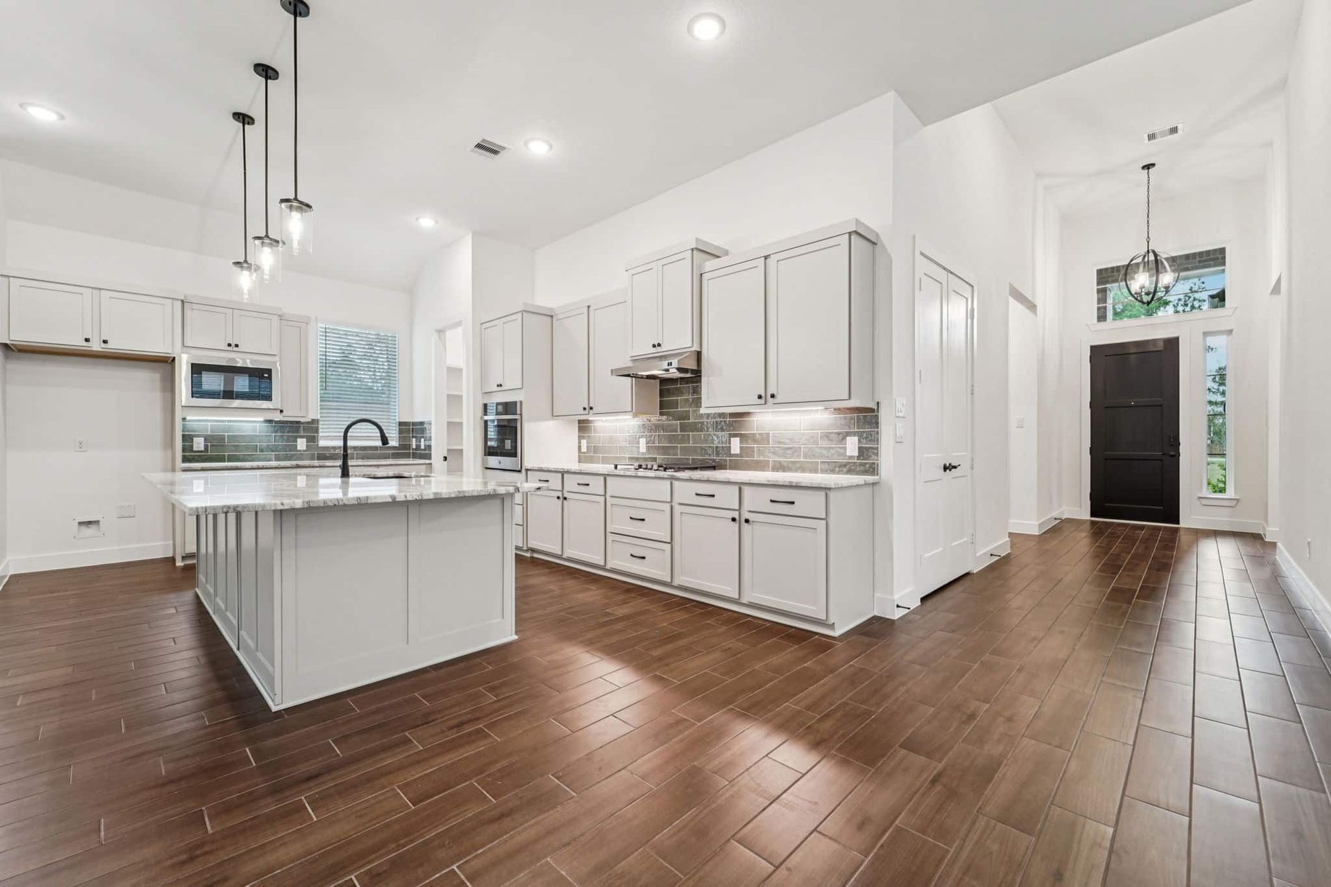 9-web-or-mls-26014-South-Outrider-Circle-S1001-009.jpg