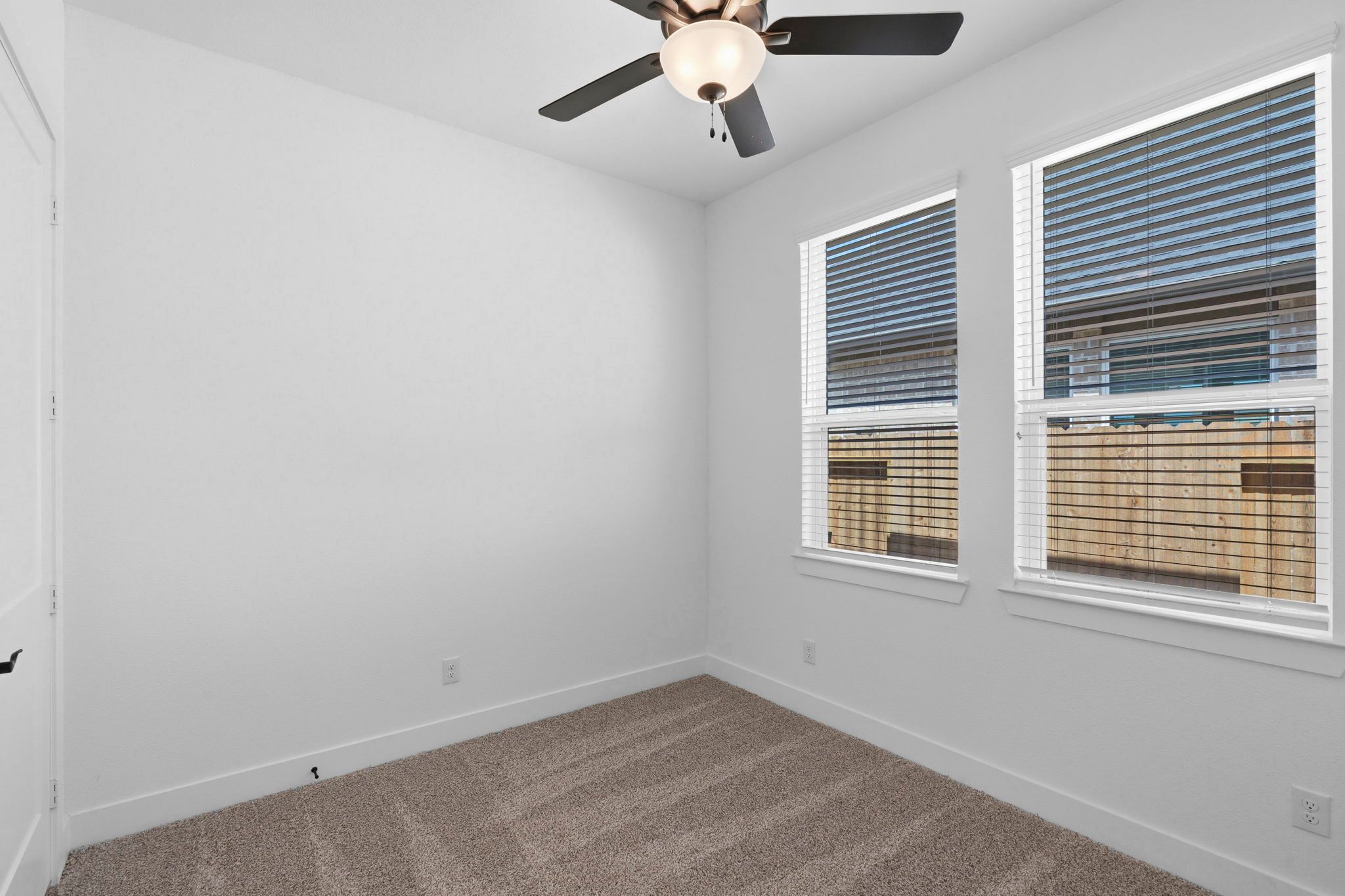32-web-or-mls-DSC05465.jpg