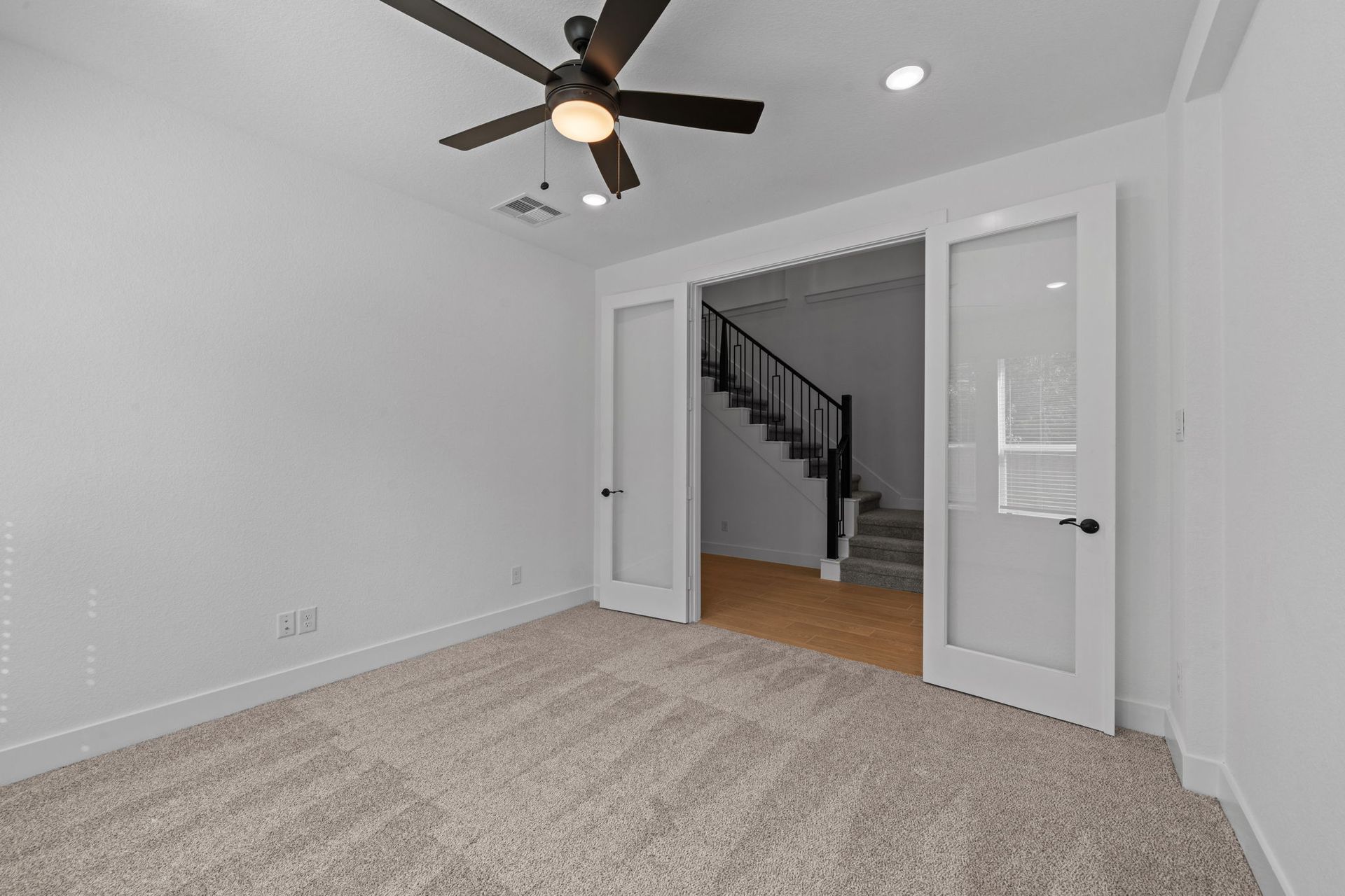 20-web-or-mls-DSC03501-1.jpg