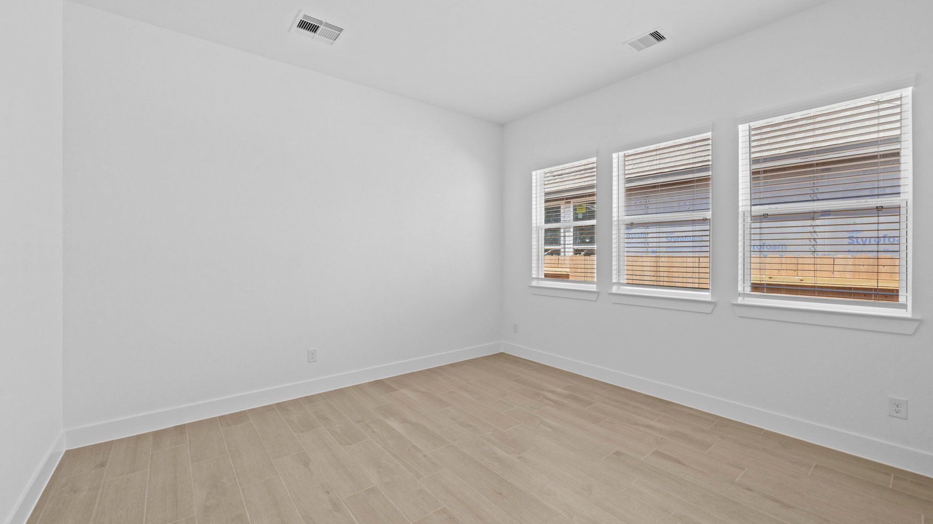 Flex Room