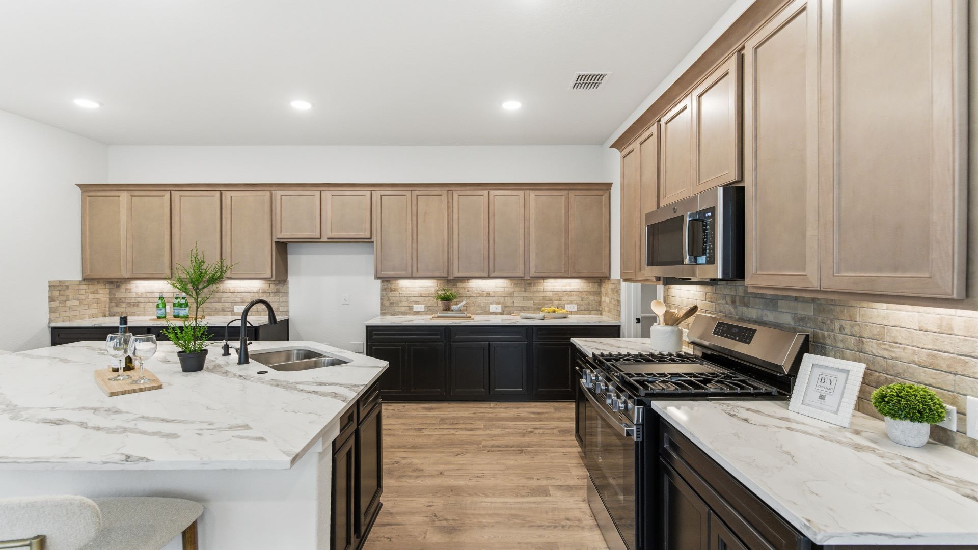 9422 Chatside-Staged-Resized_6.jpg