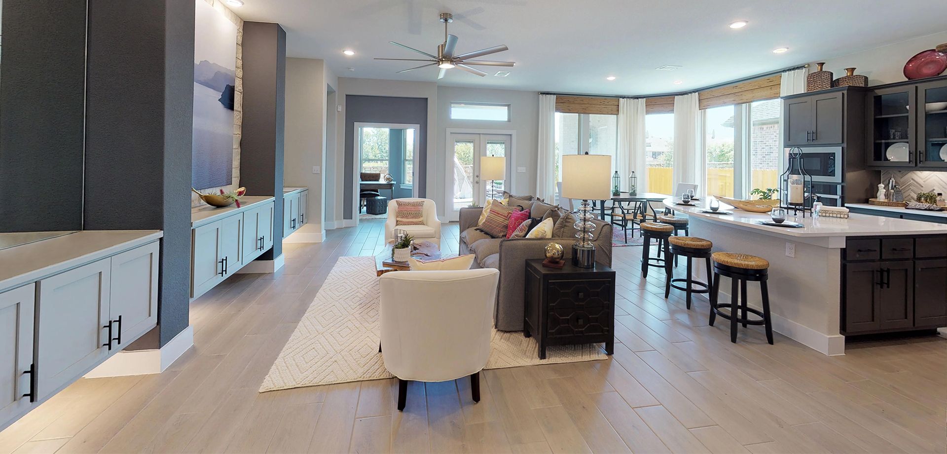 ATX-chesmarhomes-2654-Gibson-Palmera-Model-Family-2-slider.jpg