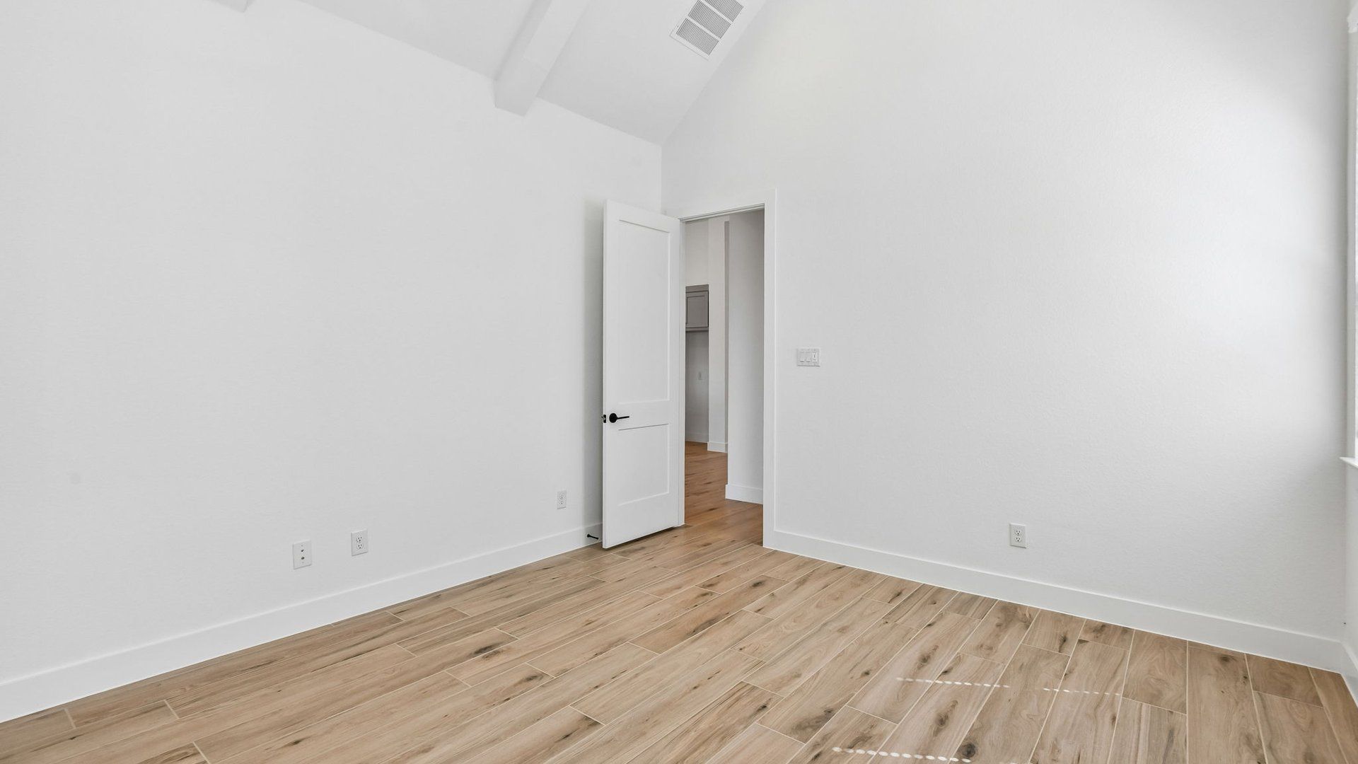 Flex Room