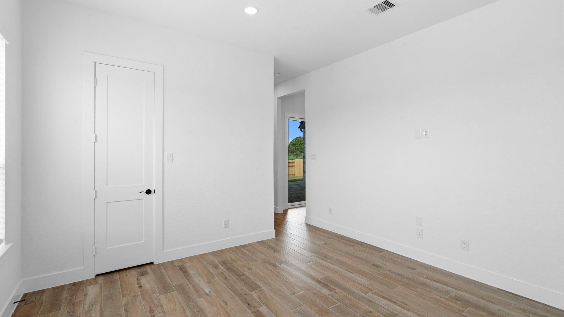 Flex Room