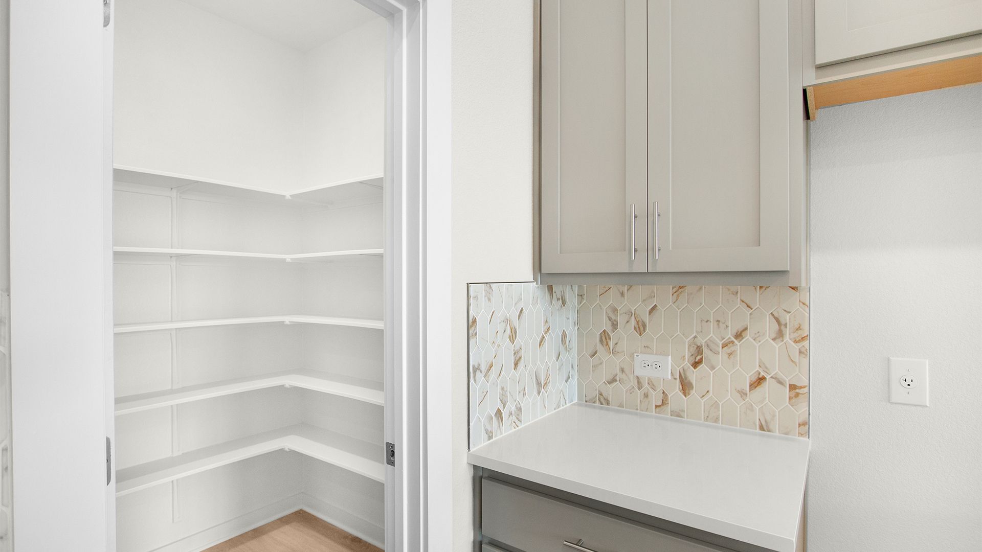TEX-Adalynn-A-Deerbrooke-961 Oak Chase Way Unit 36-012.jpg