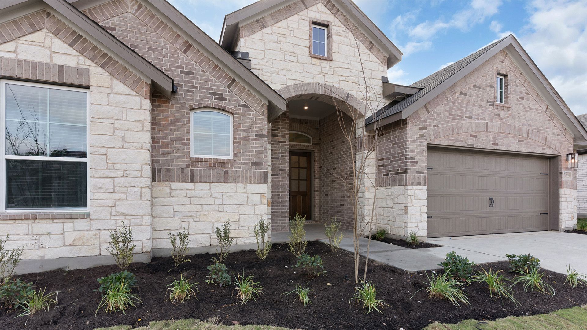 TEX-Michelle-B-Highland Village-1009 Rollingwood Trail-002.jpg