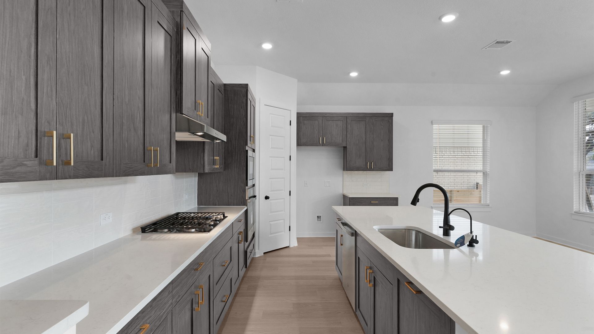 TEX-Michelle-B-Highland Village-1009 Rollingwood Trail-010.jpg