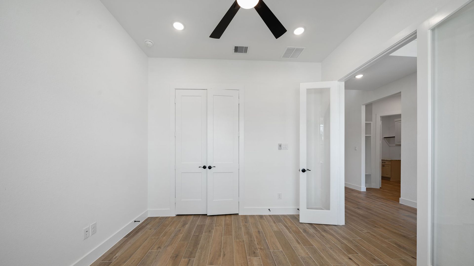 Flex Room