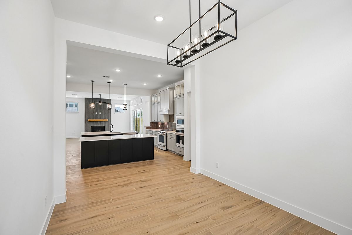 CHE-Amber-9810-Riceland-12051 Lake View Boulevard07.jpg