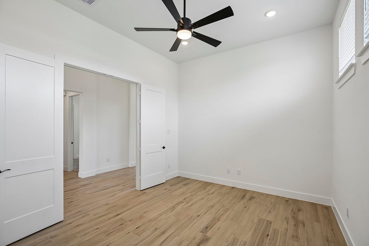 CHE-Amber-9810-Riceland-12051 Lake View Boulevard22.jpg