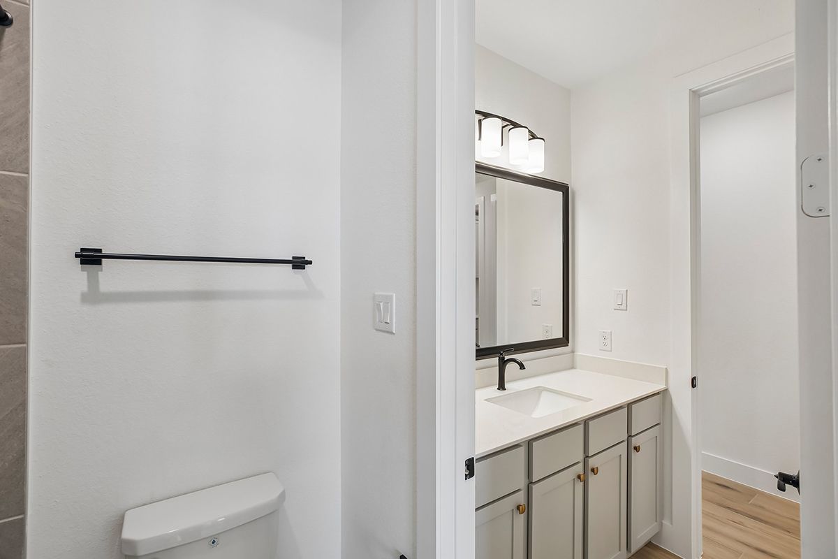 CHE-Amber-9810-Riceland-12051 Lake View Boulevard27.jpg