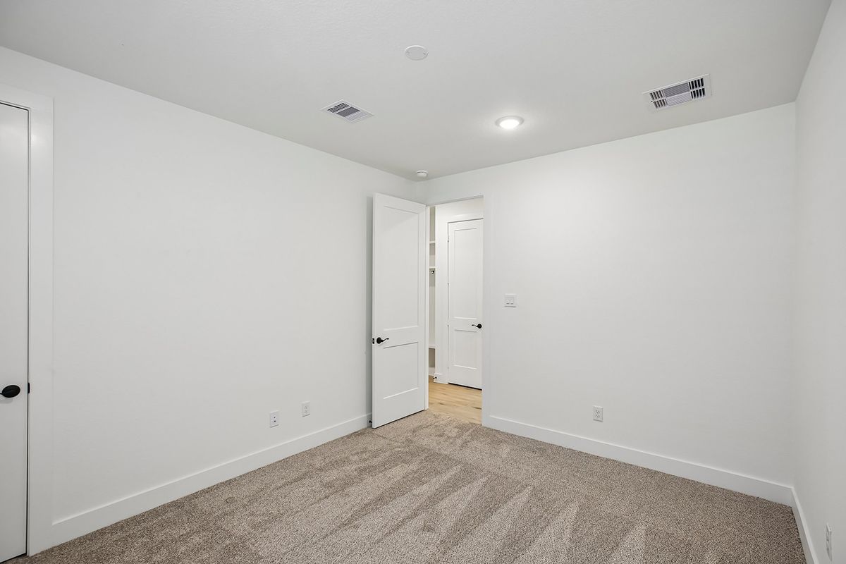 CHE-Amber-9810-Riceland-12051 Lake View Boulevard31.jpg