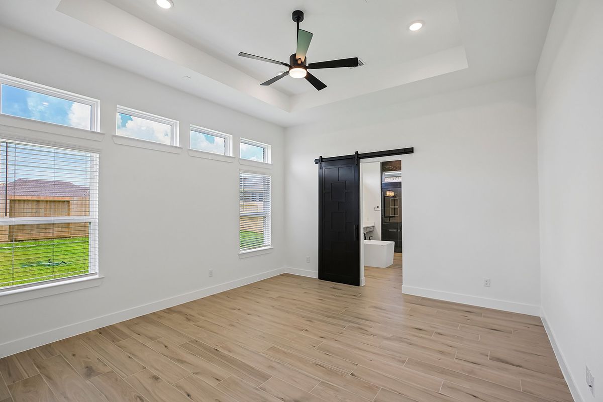 CHE-Amber-9810-Riceland-12051 Lake View Boulevard34.jpg