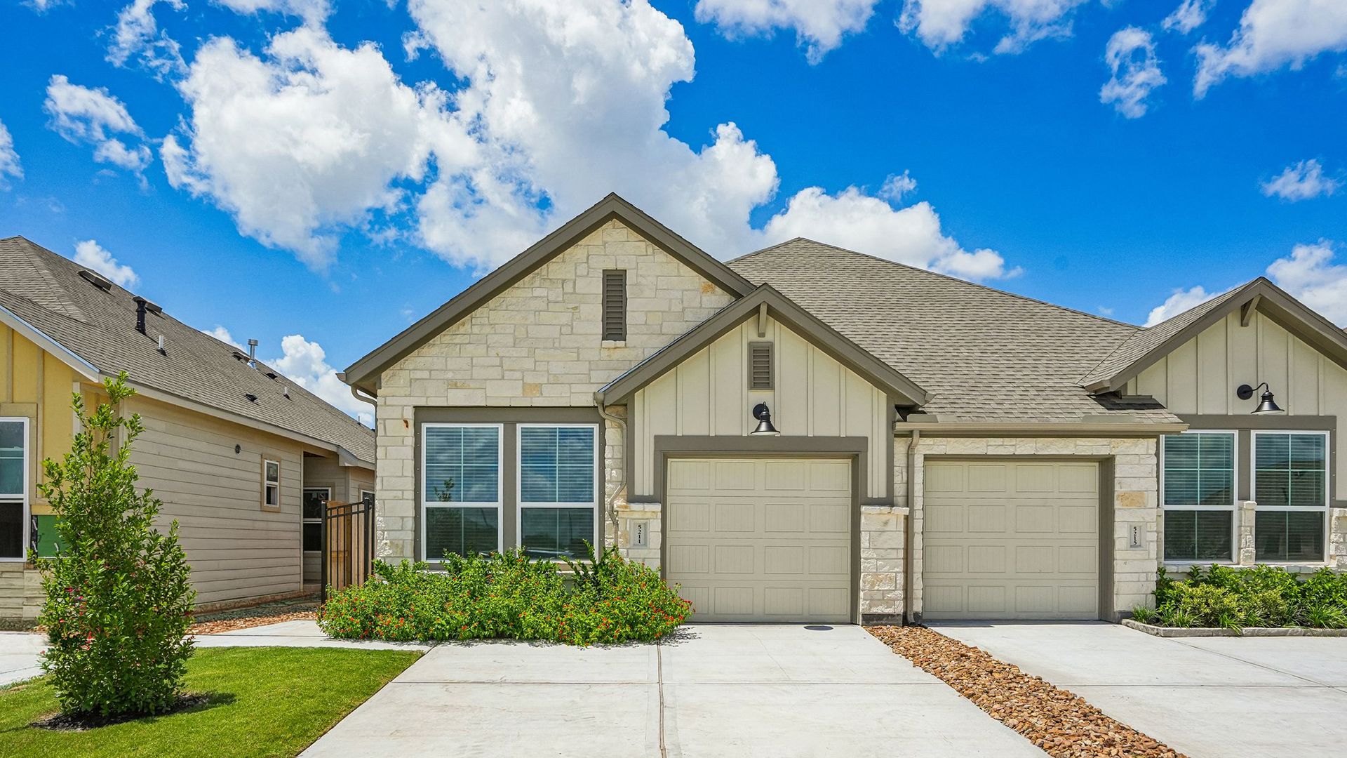 Chalet - Meridiana Townhomes: Iowa Colony, Texas - Chesmar