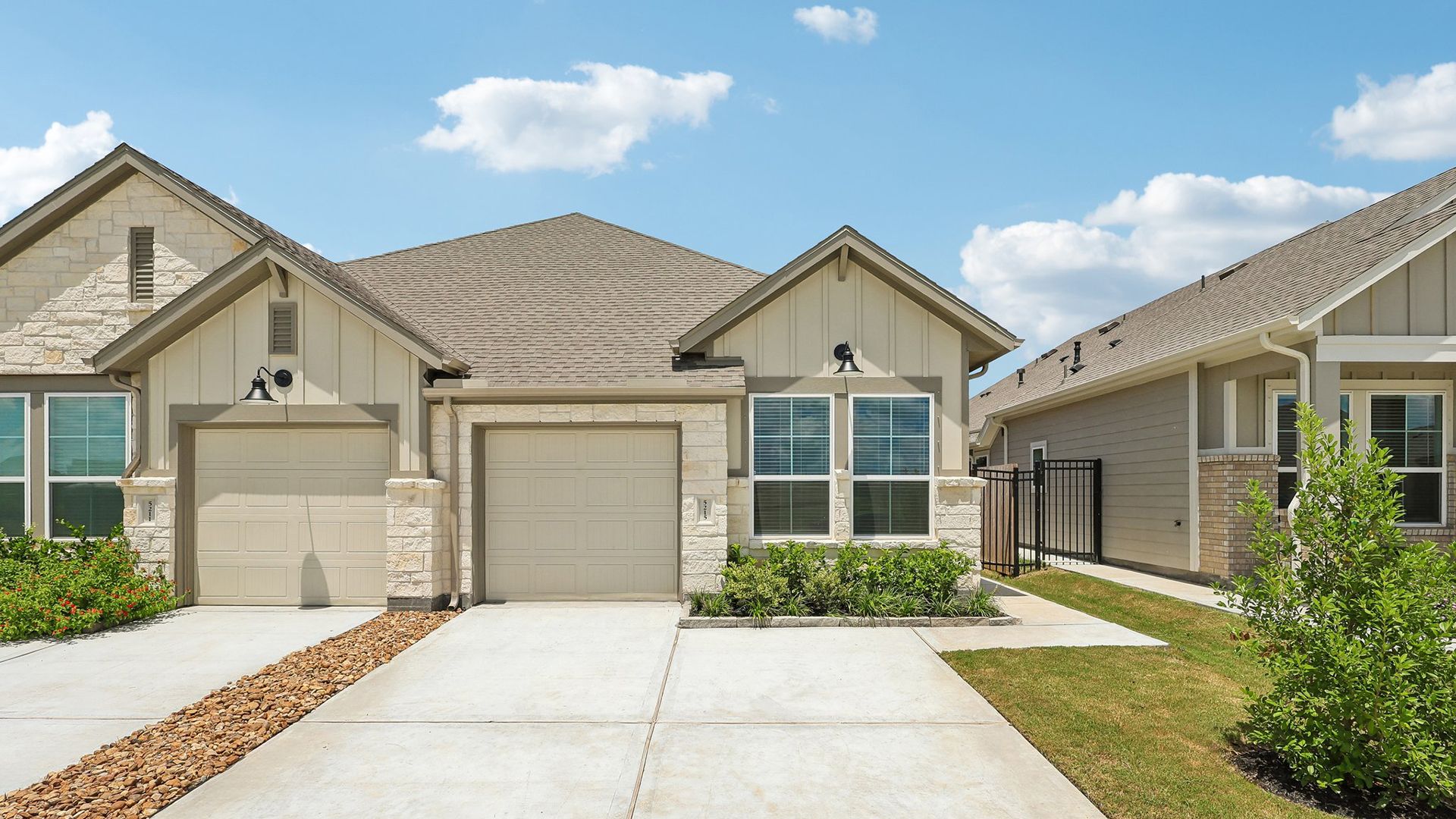 Chalet - Meridiana Townhomes: Iowa Colony, Texas - Chesmar