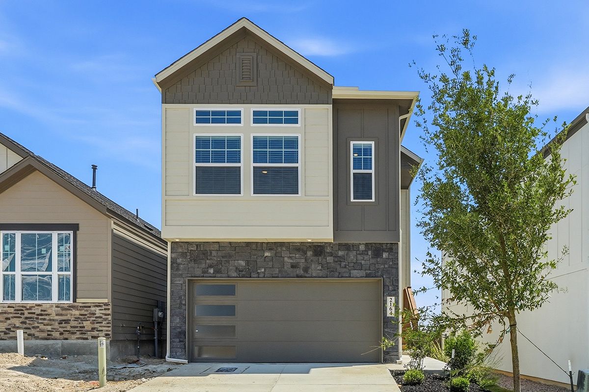 Apollo - Prominence Urban: San Antonio, Texas - Chesmar