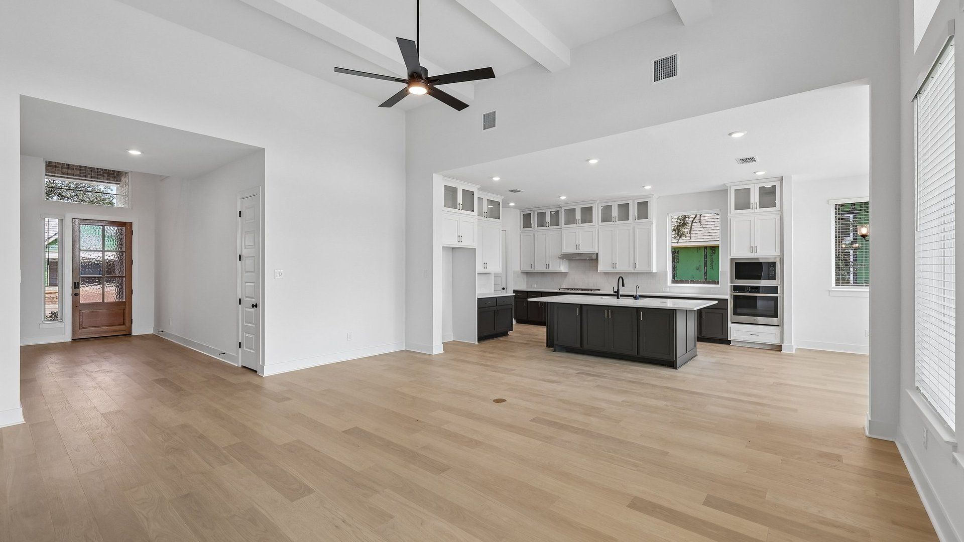 9-custom-201 Firethorn Rd-S0109-009.jpg