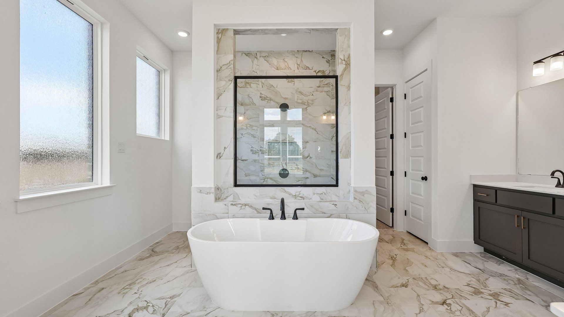 26-custom-201 Firethorn Rd-S0109-026.jpg