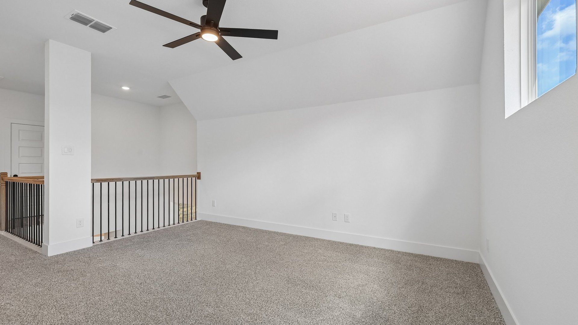 33-custom-201 Firethorn Rd-S0109-033.jpg