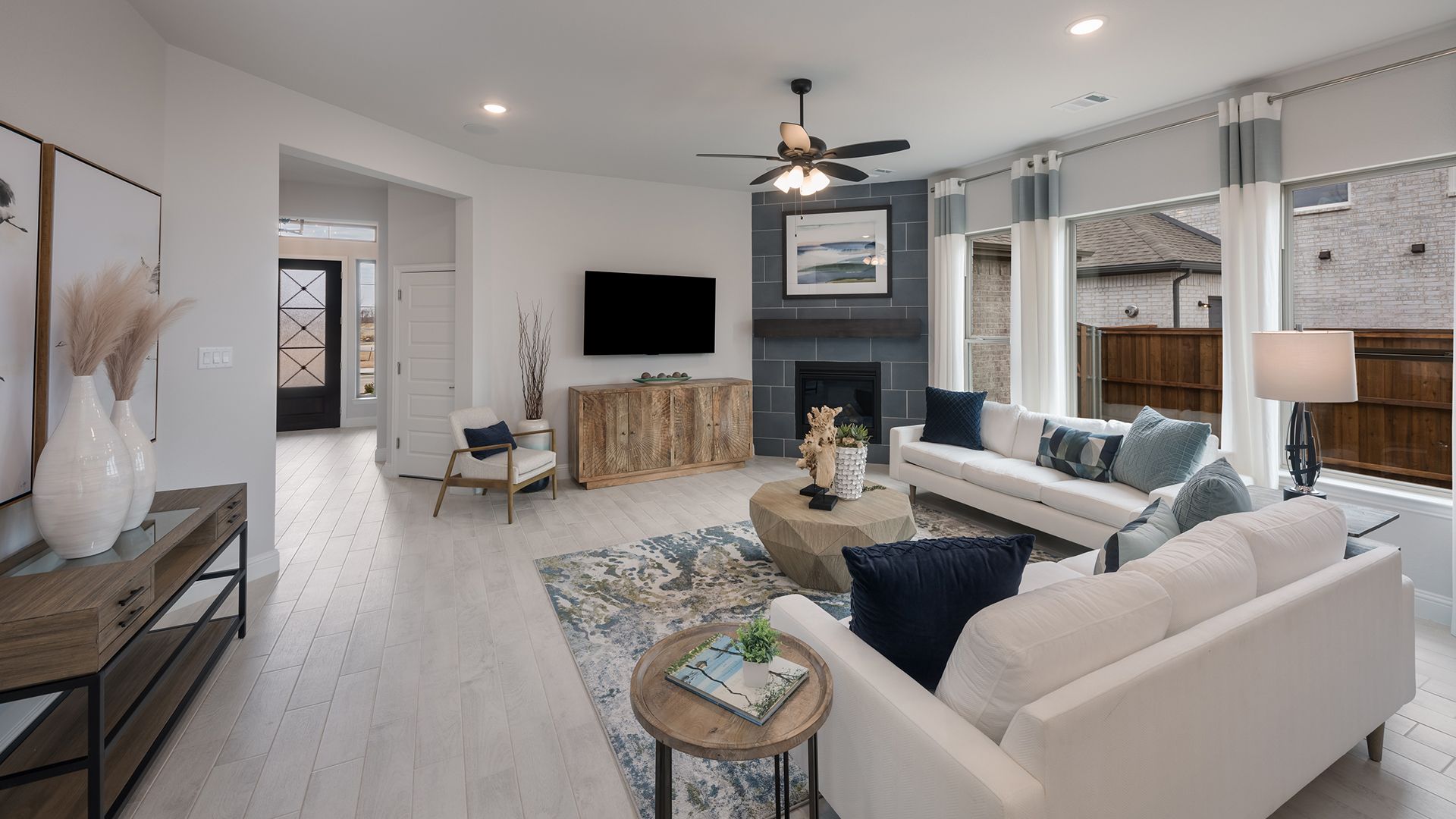 CHE-Rockdale-Greatroom4-Las-Lomas-1109-Tenmile-Lane_CW.jpg