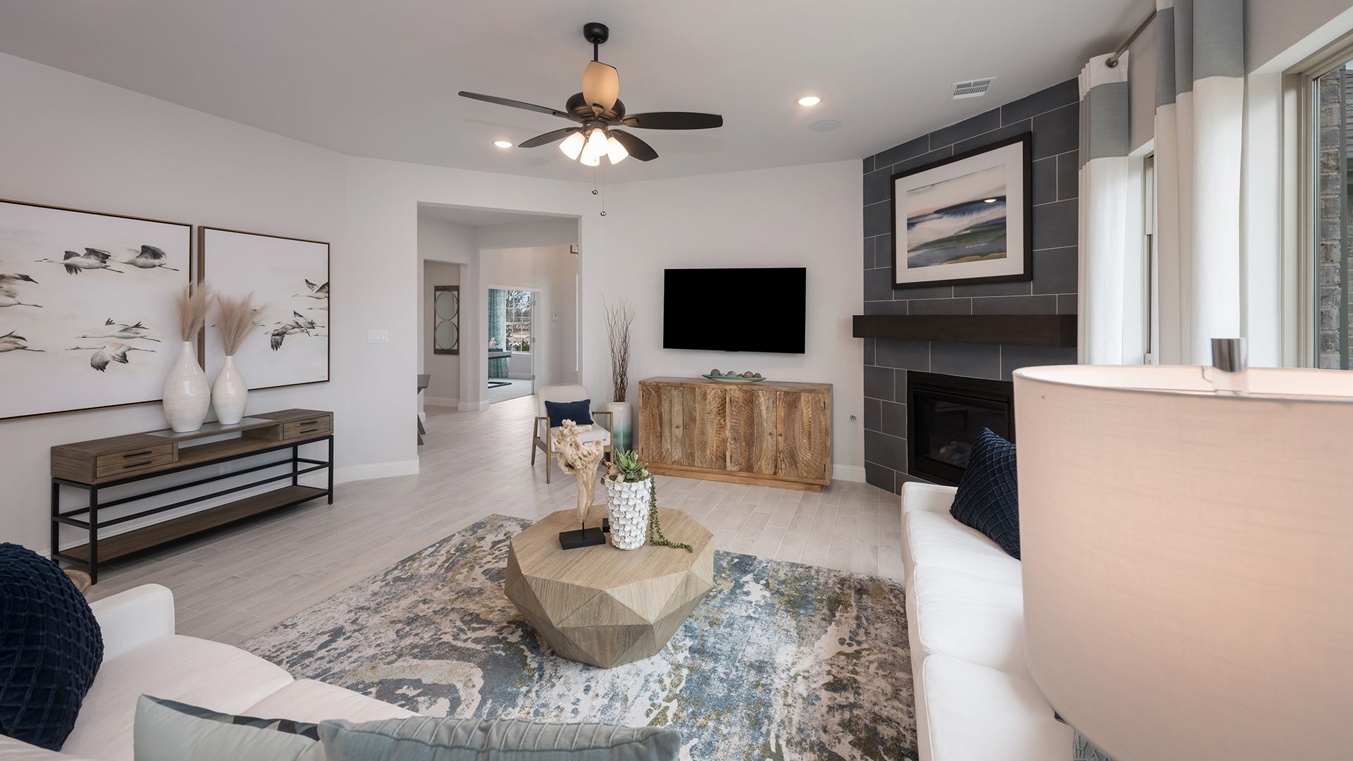 CHE-Rockdale-Greatroom5-Las-Lomas-1109-Tenmile-Lane_CW.jpg