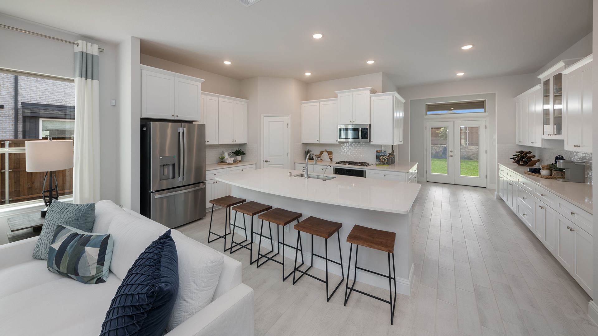 CHE-Rockdale-Kitchen3-Las-Lomas-1109-Tenmile-Lane_CW.jpg