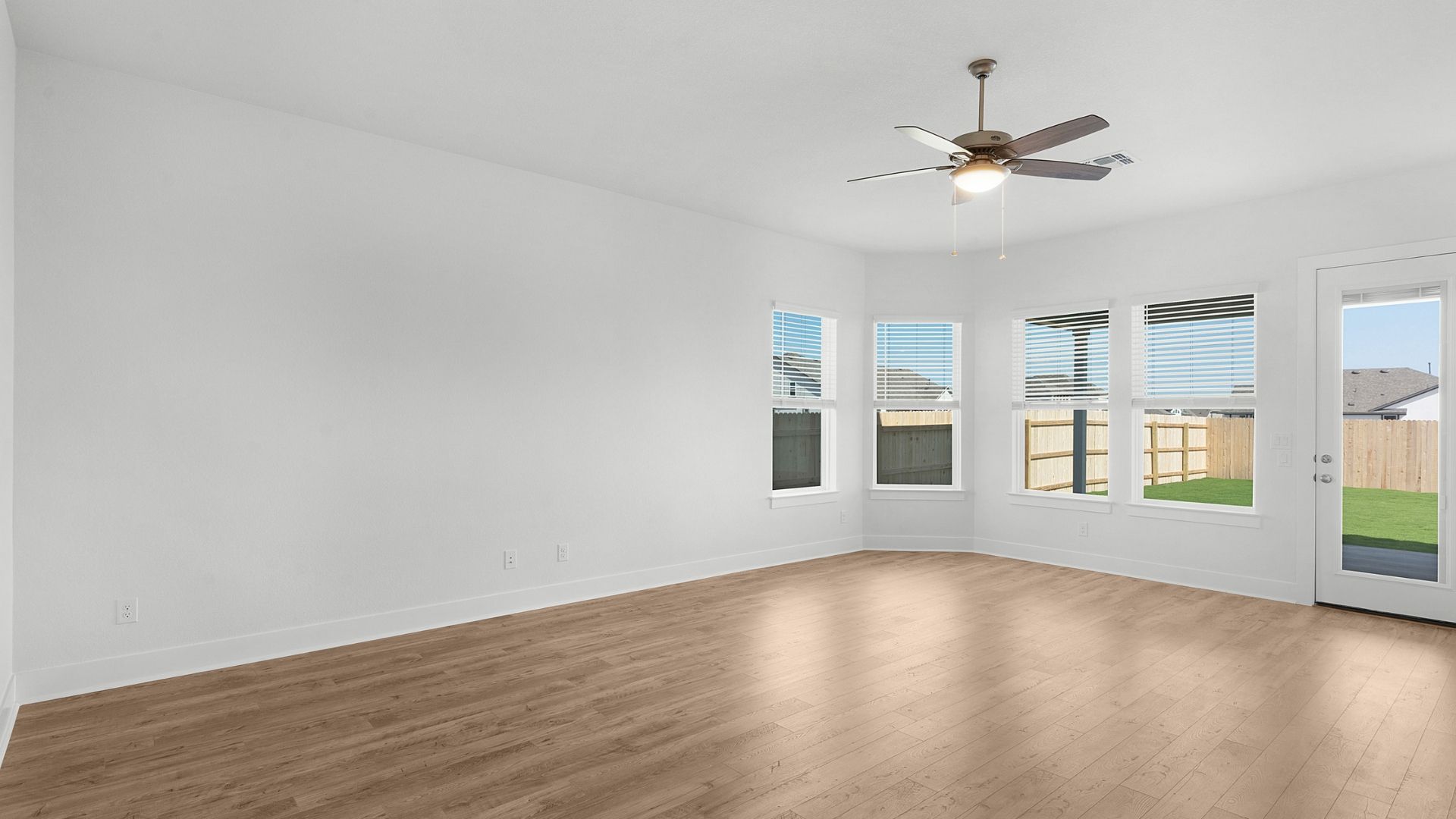 TEX-Archer-D-2033-Santa Rita Ranch-217 Montecido Drive-006.jpg