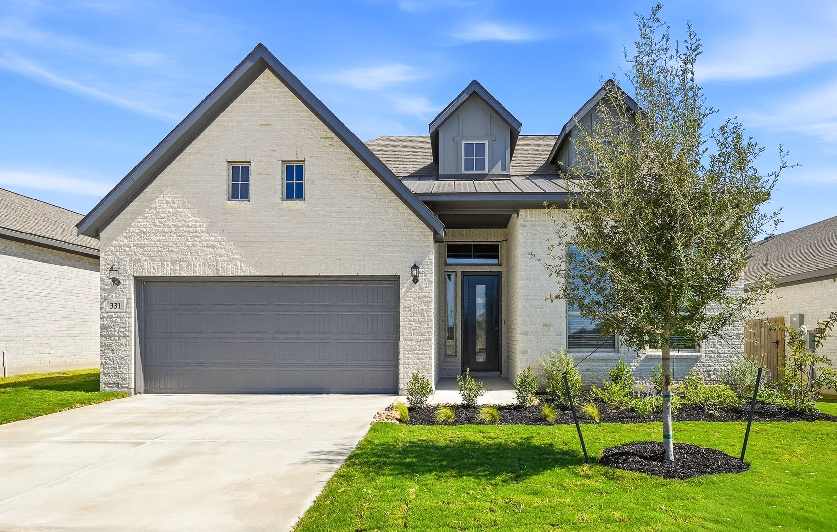 331 Mountain Oak (Lauren)
