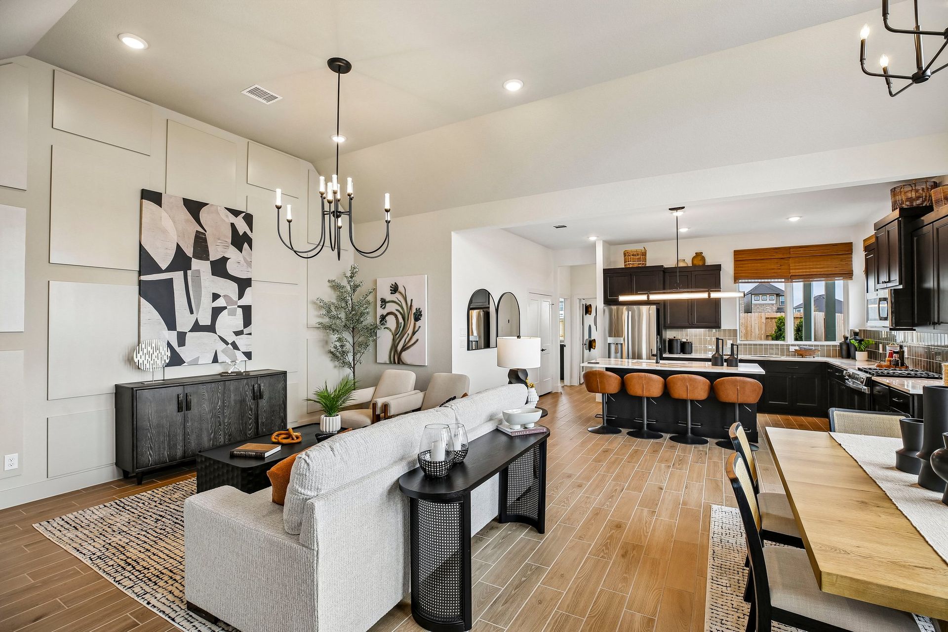 4-web-or-mls-Justin Dale Ln-S0708-004.jpg
