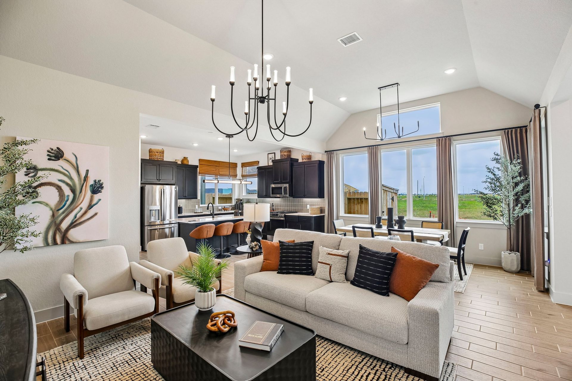 5-web-or-mls-Justin Dale Ln-S0708-005.jpg
