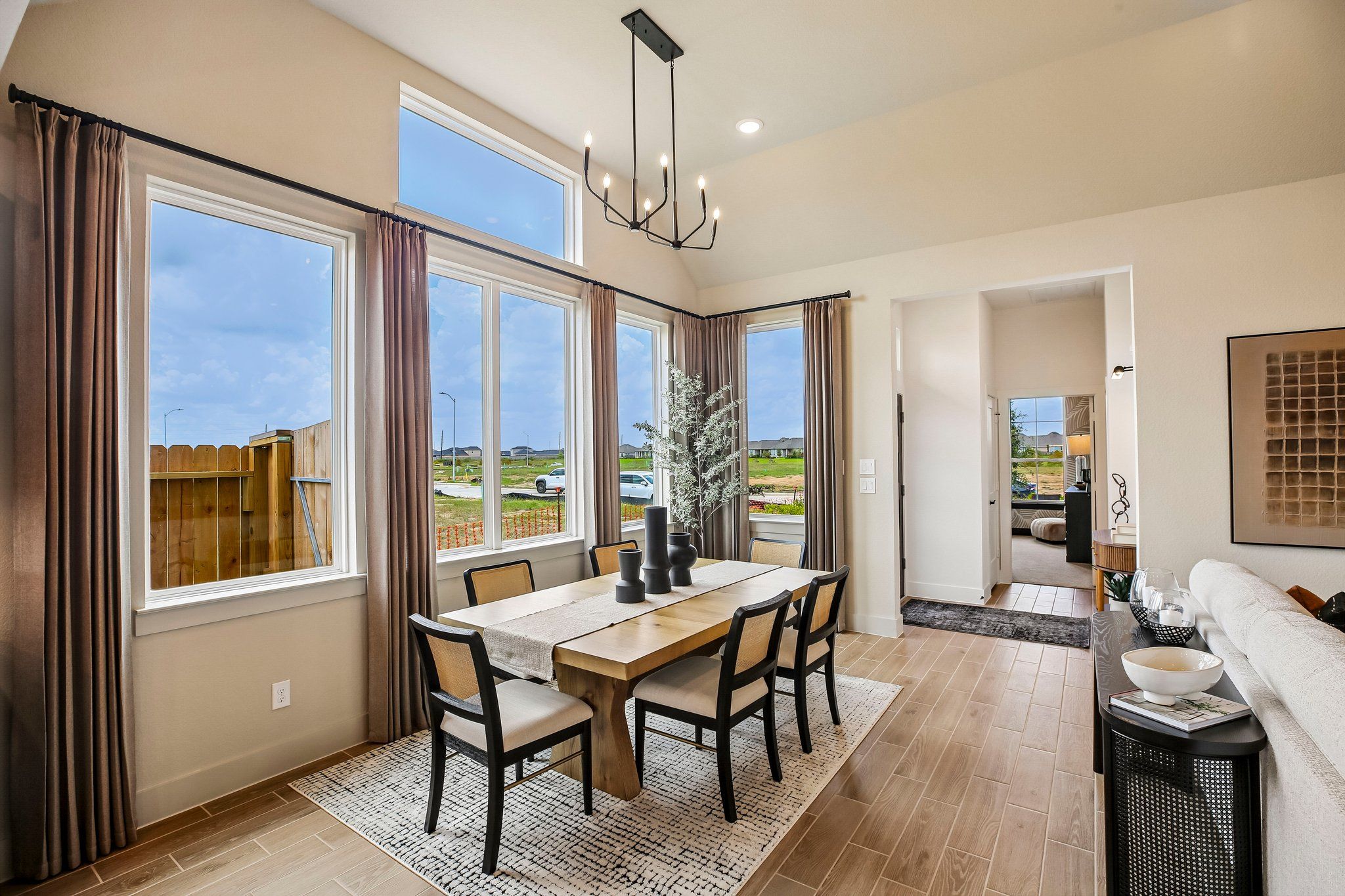 8-web-or-mls-Justin Dale Ln-S0708-008.jpg