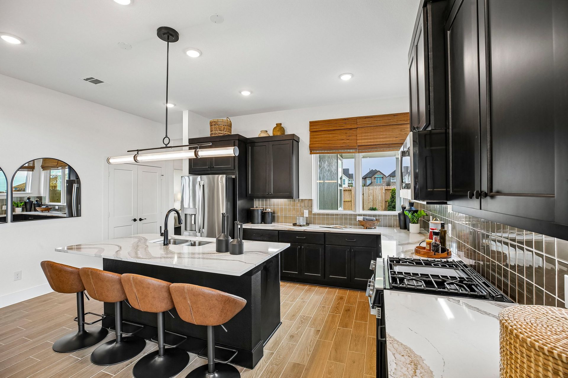 11-web-or-mls-Justin Dale Ln-S0708-011.jpg