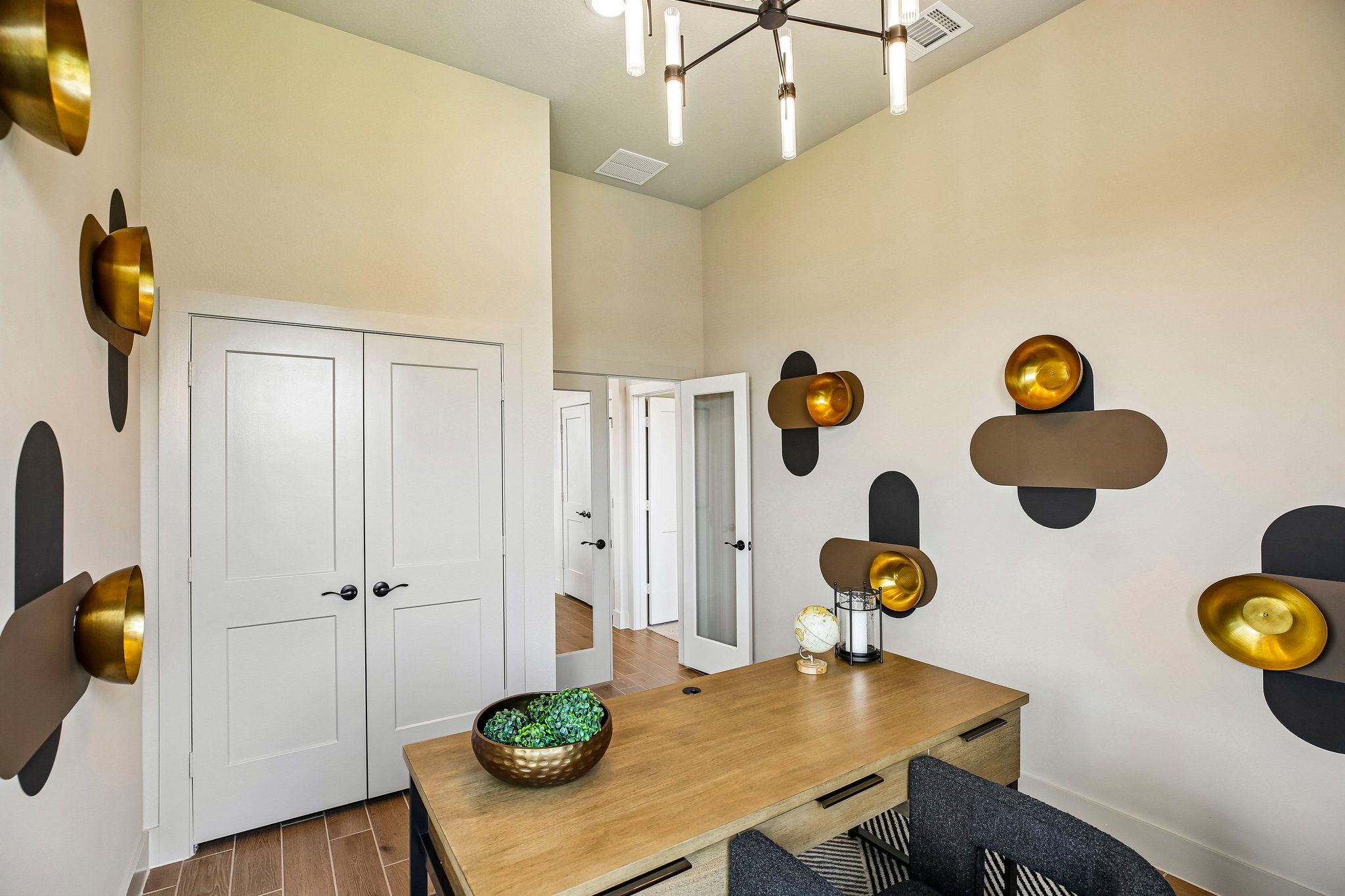 21-web-or-mls-Justin Dale Ln-S0708-021.jpg