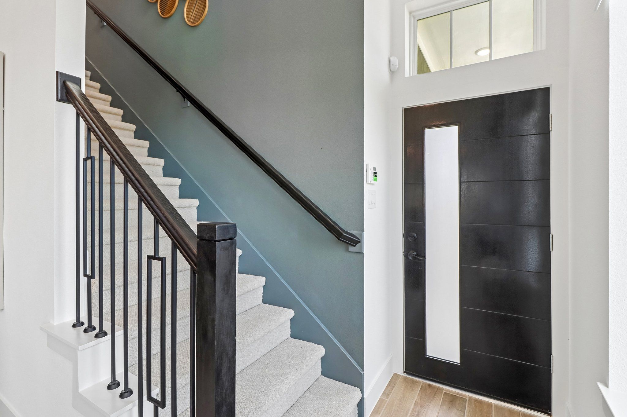 4-web-or-mls-Justin Dale Ln-S0708-004.jpg