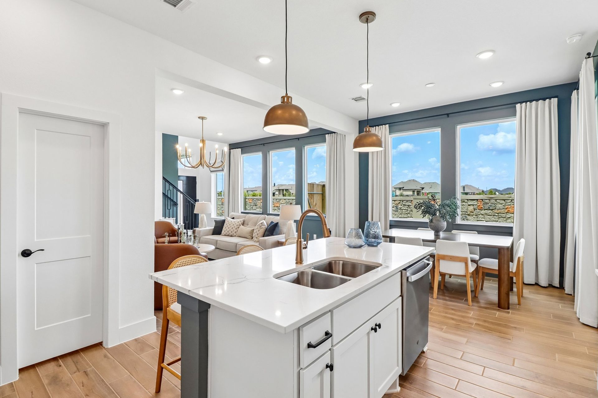 12-web-or-mls-Justin Dale Ln-S0708-012.jpg
