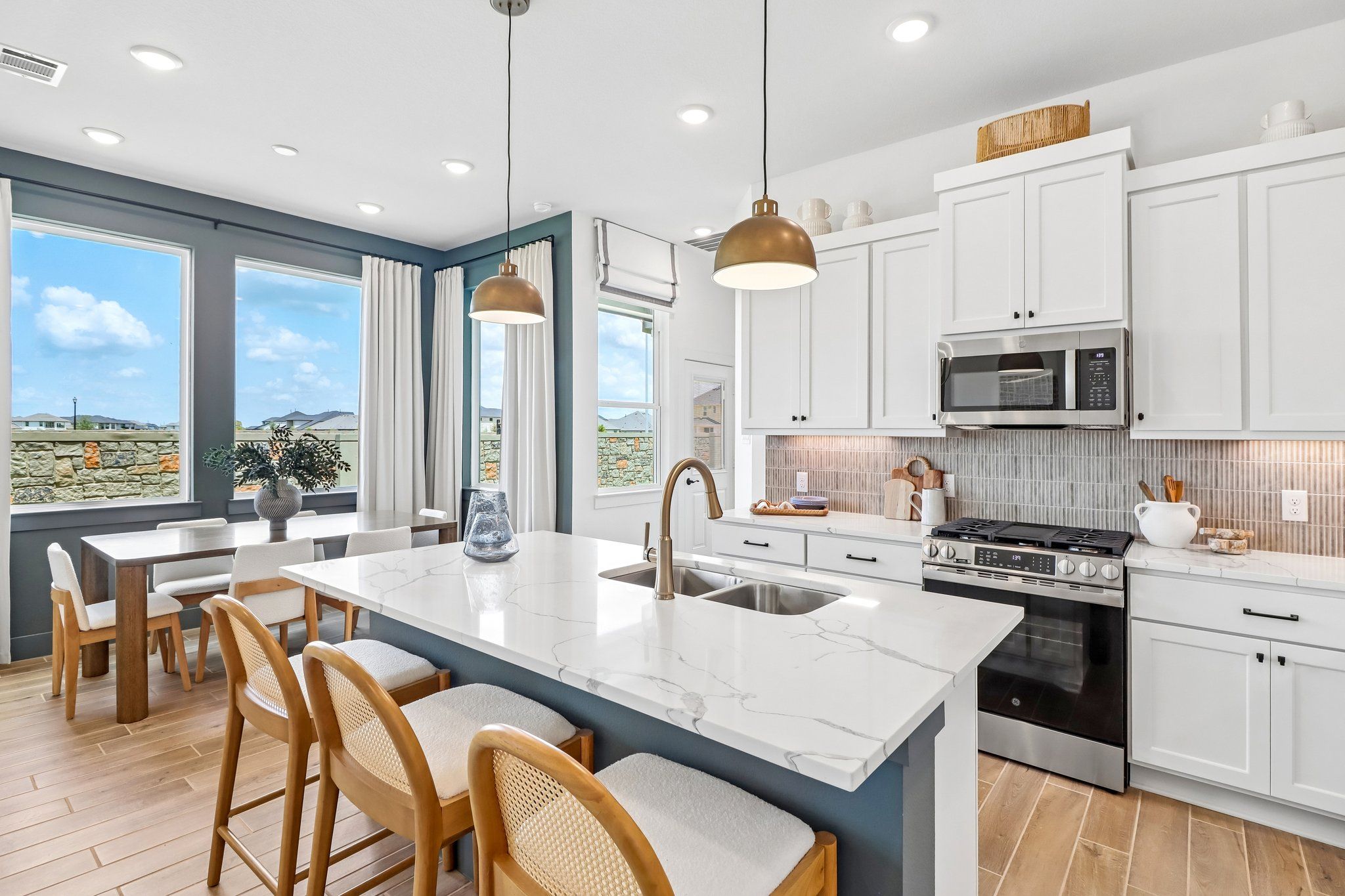 13-web-or-mls-Justin Dale Ln-S0708-013.jpg