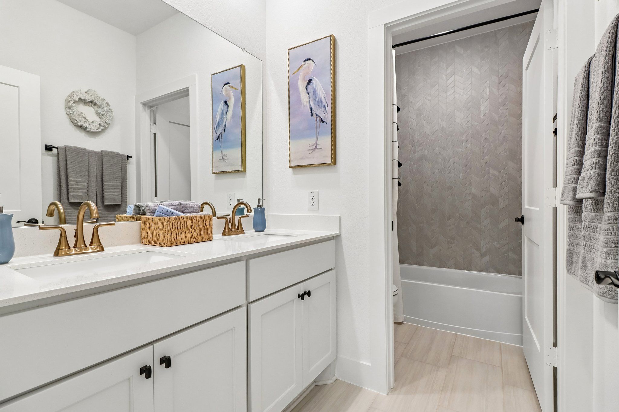 21-web-or-mls-Justin Dale Ln-S0708-021.jpg