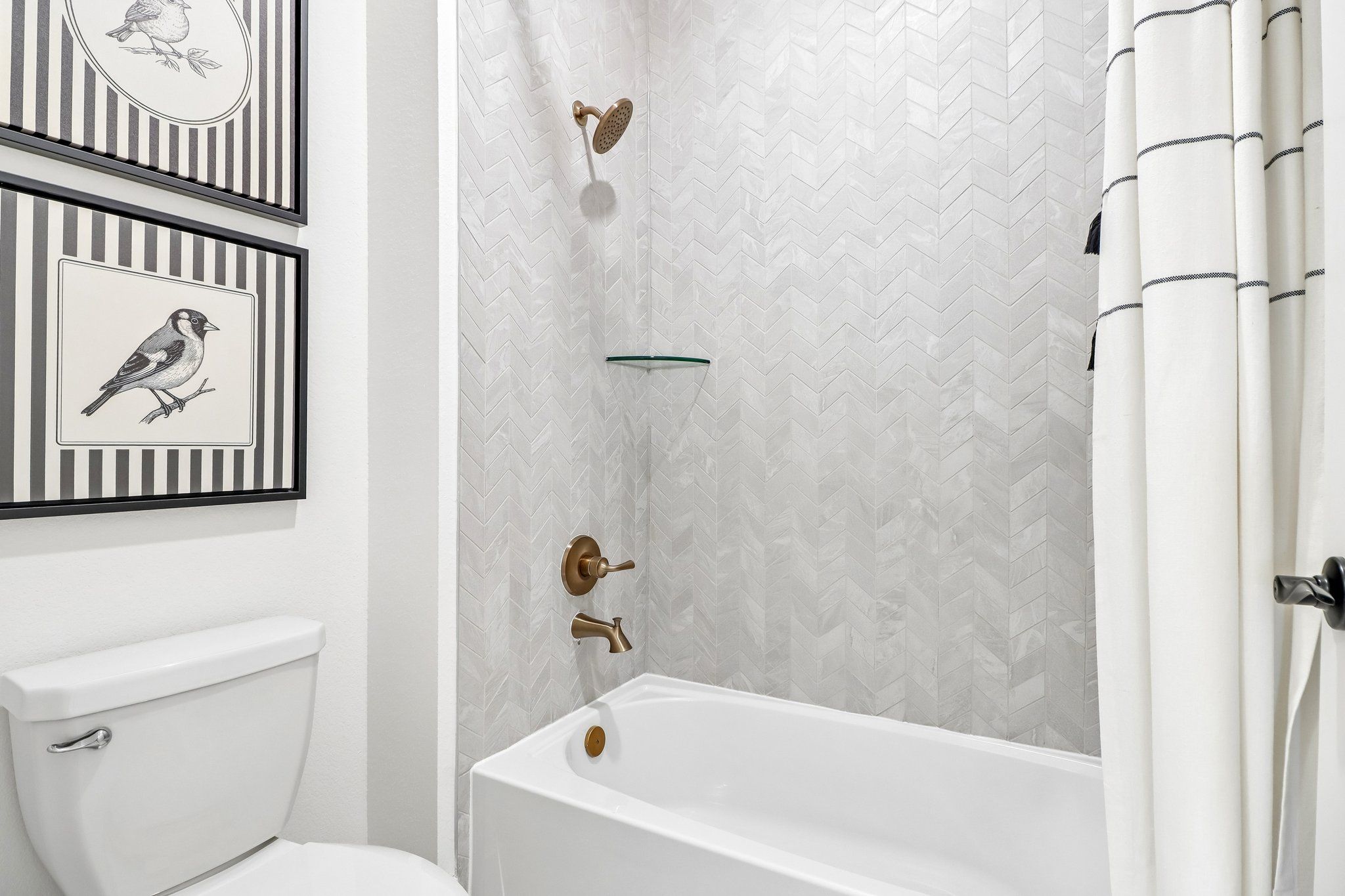 22-web-or-mls-Justin Dale Ln-S0708-022.jpg