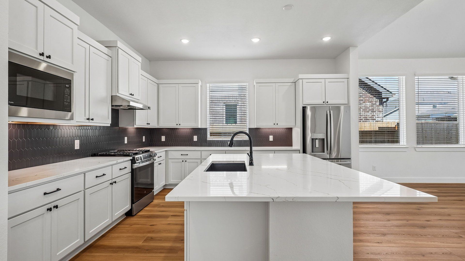 12-custom-2327 Garden Arbor Ln TOmball-S3105-012.jpg