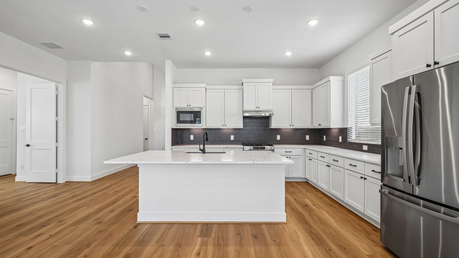 13-custom-2327 Garden Arbor Ln TOmball-S3105-013.jpg