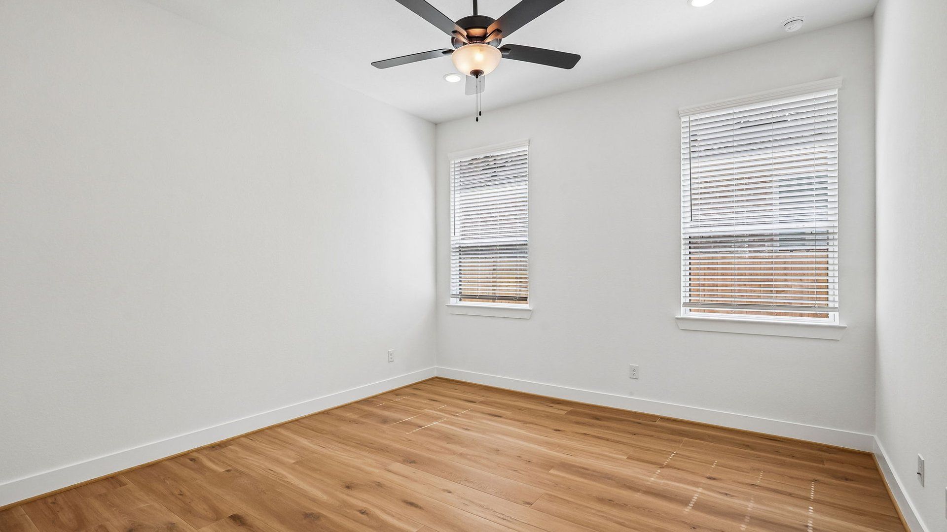 21-custom-2327 Garden Arbor Ln TOmball-S3105-021.jpg