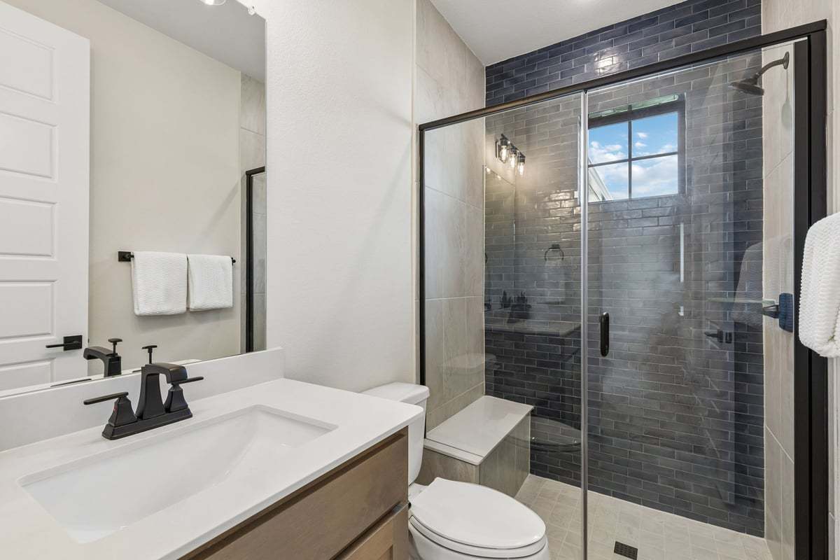 21-11220Hickory_021.jpg