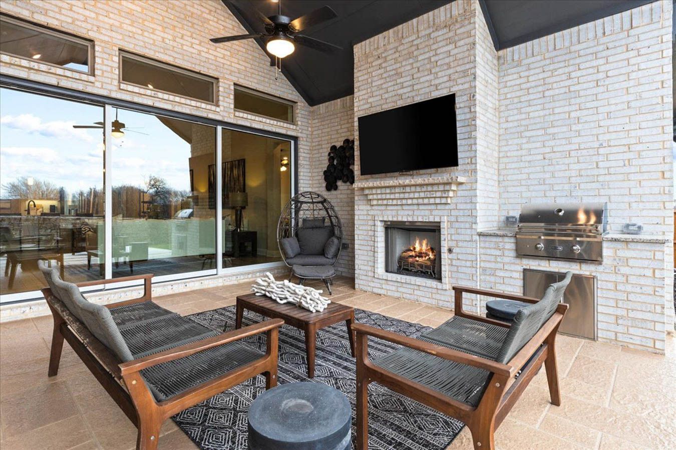 308 Big Sky Circle. Northlake, TX 76226